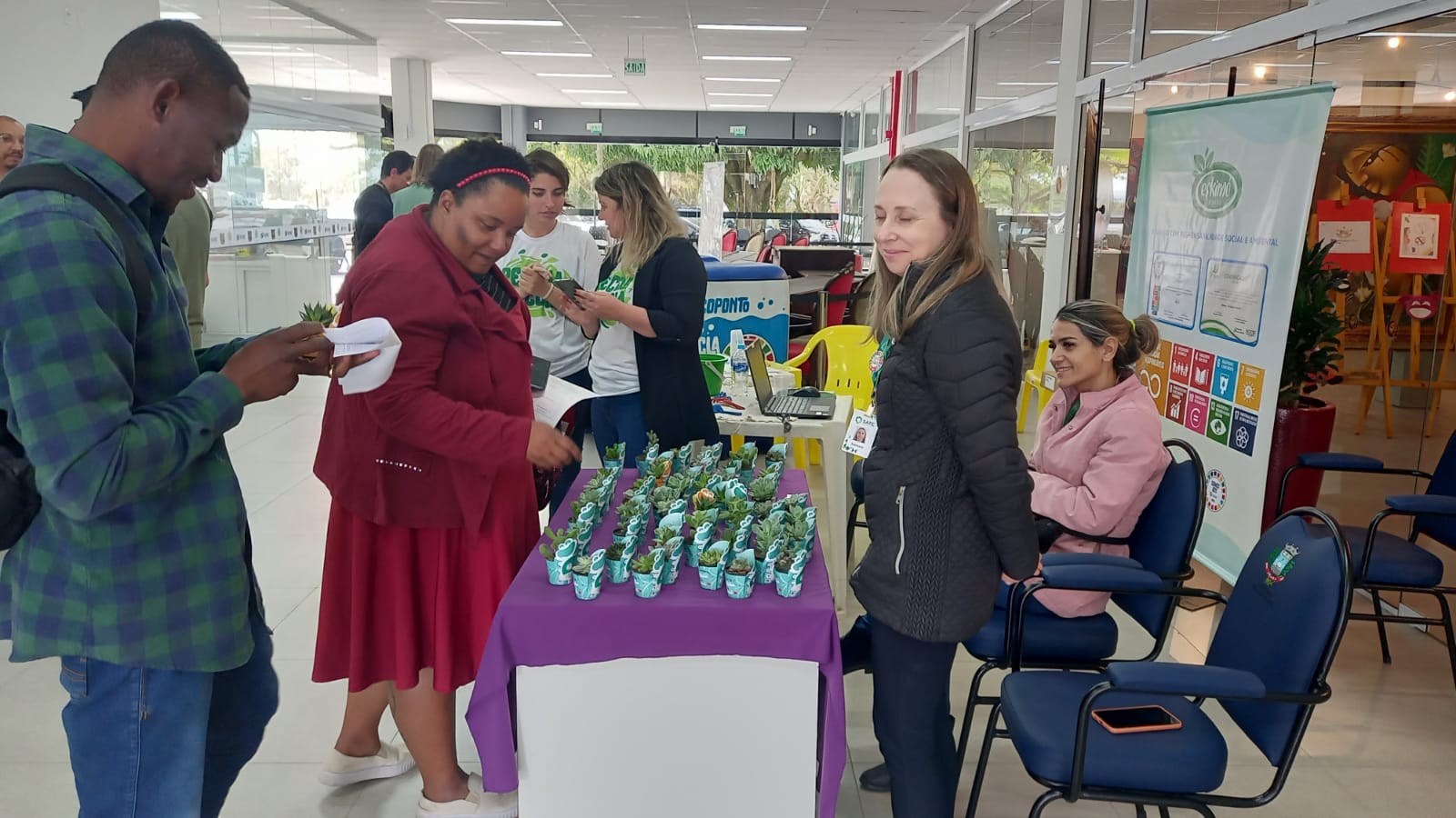 Mudas nativas distribu&iacute;das e curr&iacute;culos cadastrados na Semana ODS em I&ccedil;ara