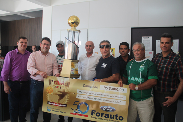 Premia&ccedil;&atilde;o do Prai&atilde;o 2018 &eacute; entregue aos campe&otilde;es