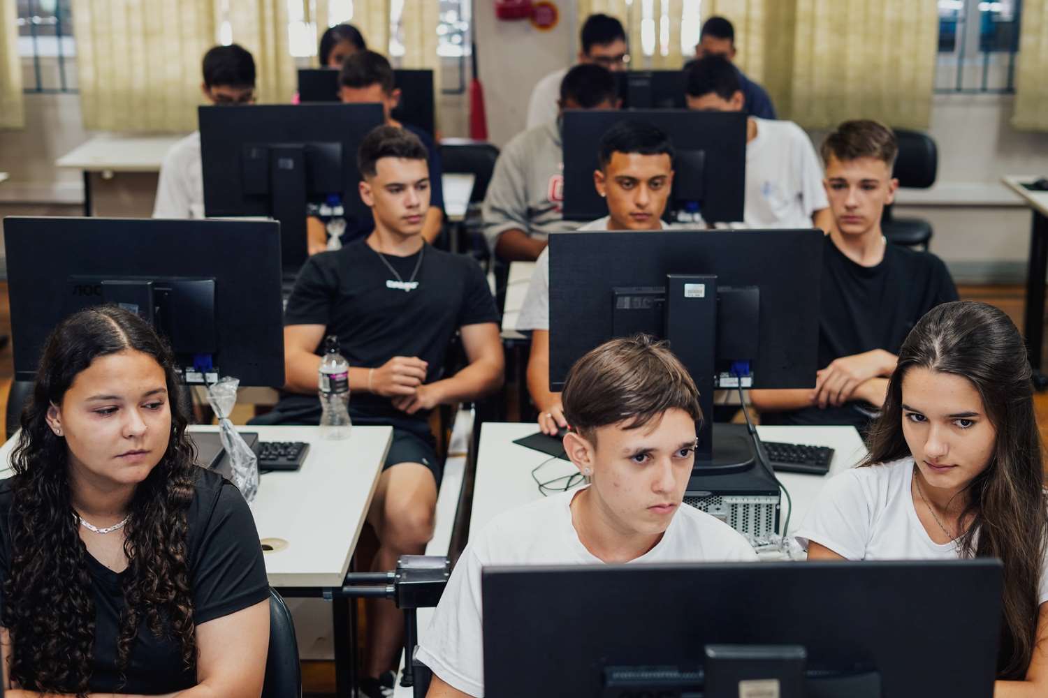 Governo de SC fortalece o ensino t&eacute;cnico para gerar emprego