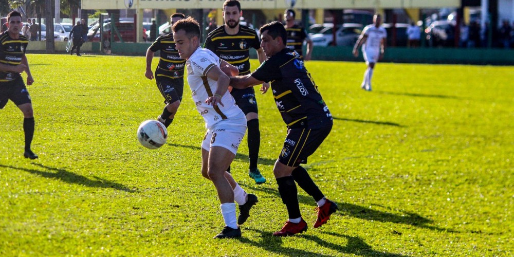 I&ccedil;ara empata no primeiro jogo das quartas de final na Larm