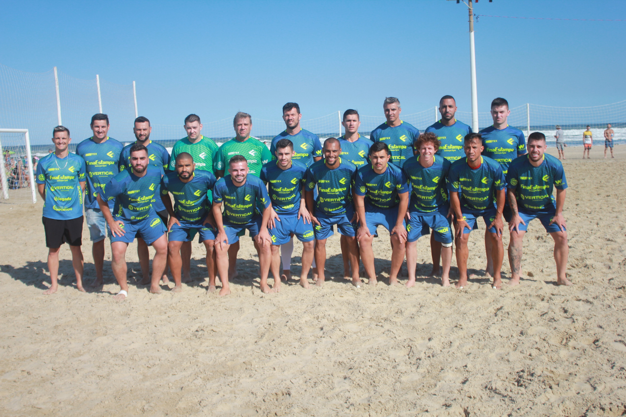 Fina Estampa e 100Vaidades decidem o Campeonato de Futebol Su&iacute;&ccedil;o Diurno