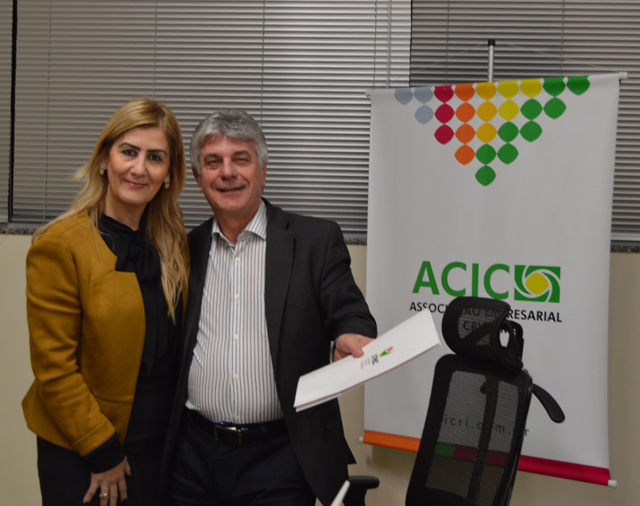 Unesc apresenta manifesto para a elabora&ccedil;&atilde;o do Plano Desenvolvimento 