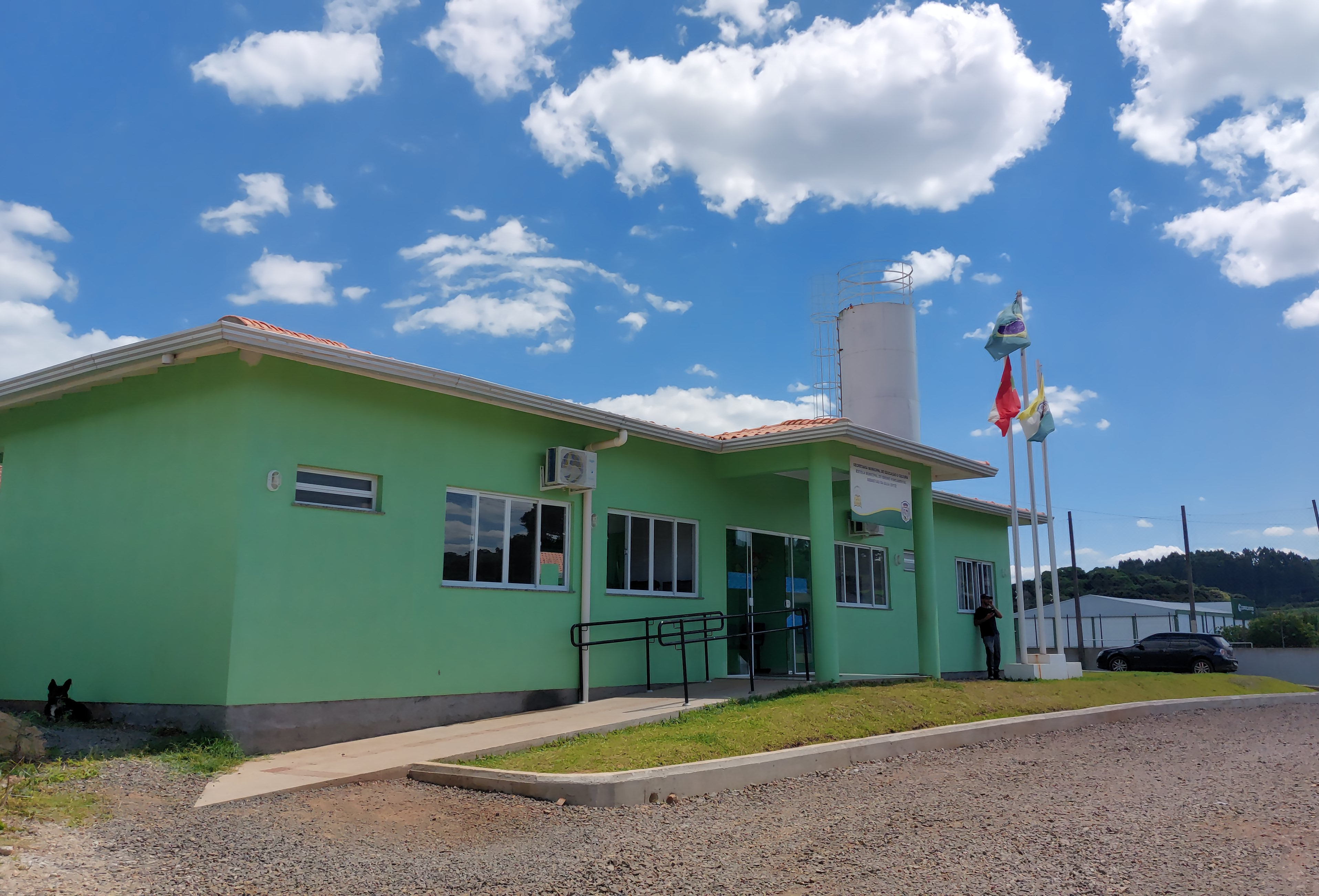 Lugar de crian&ccedil;a e adolescente &eacute; na escola e o MPSC est&aacute; atento a isso