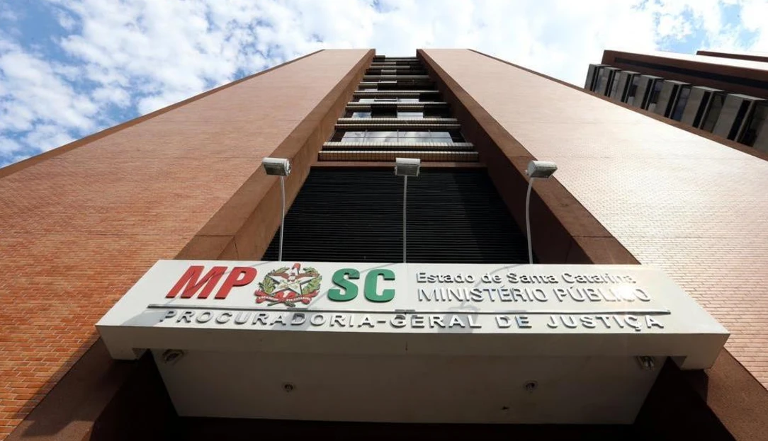 Professor de m&uacute;sica que abusou de alunas &eacute; condenado ap&oacute;s a&ccedil;&atilde;o do MPSC