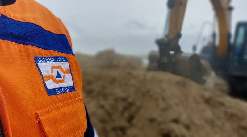 Governo de Ararangu&aacute;  (SC) resgata fam&iacute;lias em Barranca e aulas est&atilde;o mantidas
