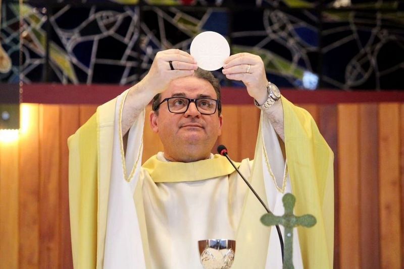 Padre Pedro Paulo Cust&oacute;dio celebra 25 anos de vida sacerdotal