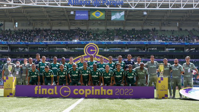 Palmeiras sobra diante do Santos e fatura t&iacute;tulo in&eacute;dito da Copinha