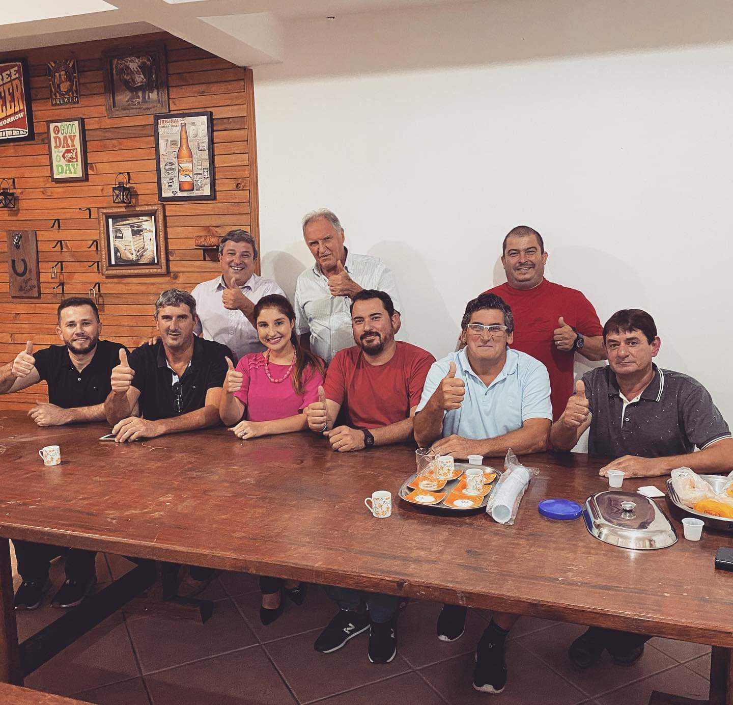 Representantes do PDT i&ccedil;arense participam de encontro em Sider&oacute;polis