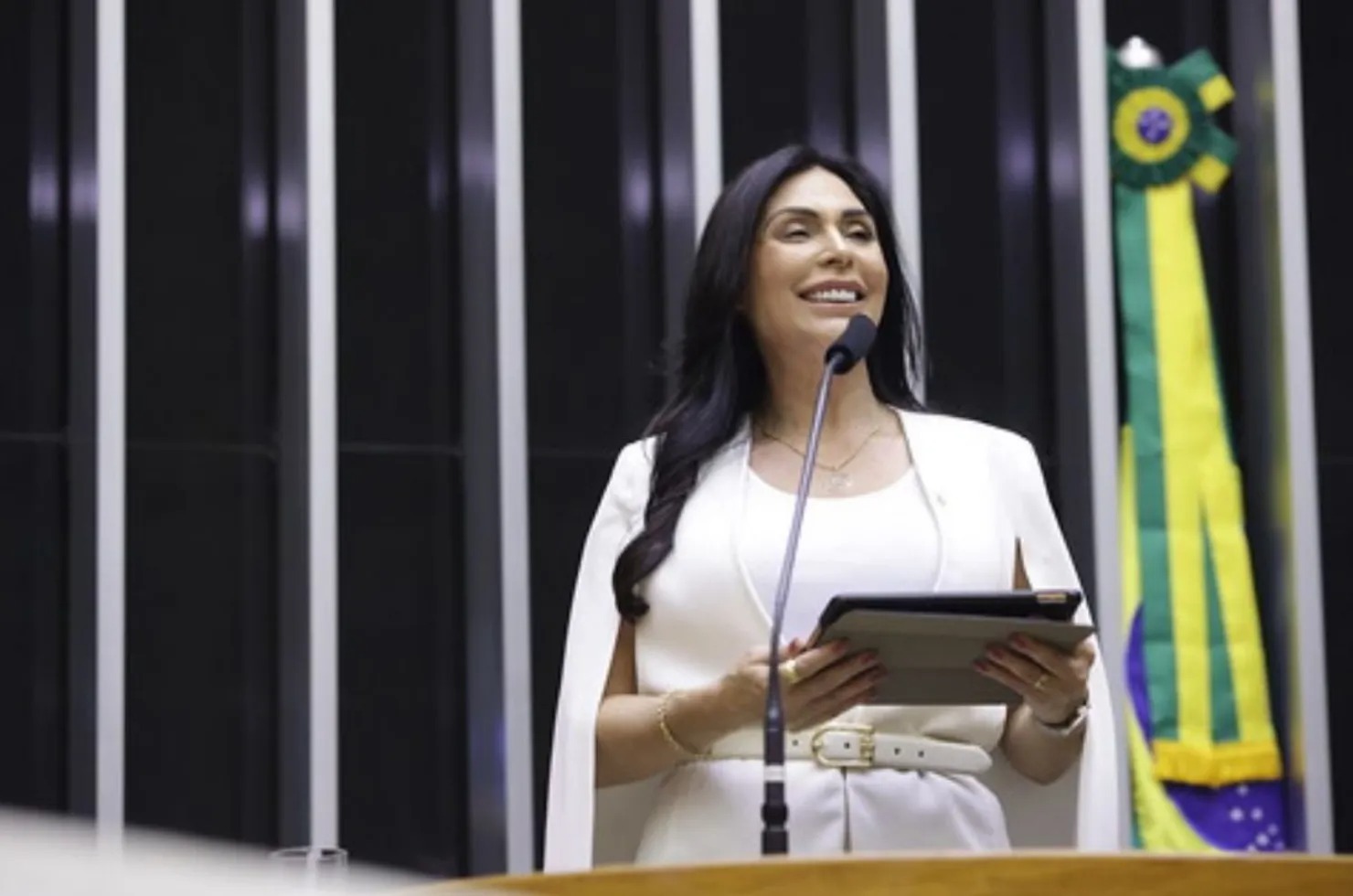 Pelo Estado entrevista a deputada federal Geov&acirc;nia de S&aacute; (PSDB)