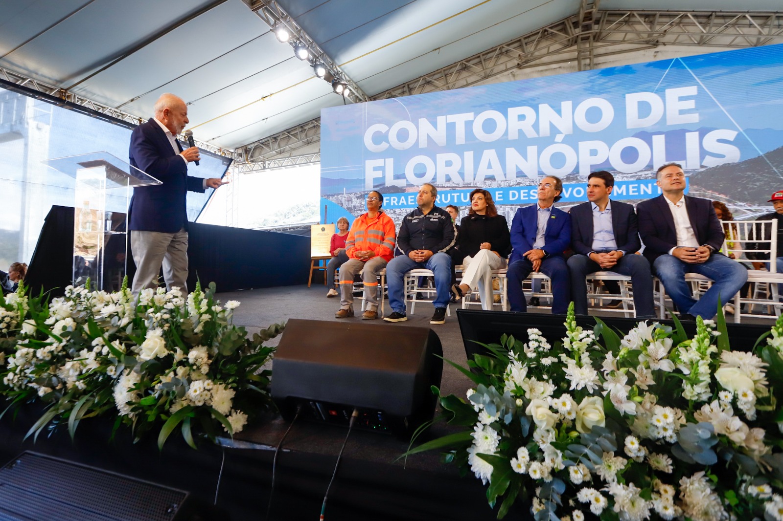 Pelo Estado: a postura da vice-governadora em evento com Lula