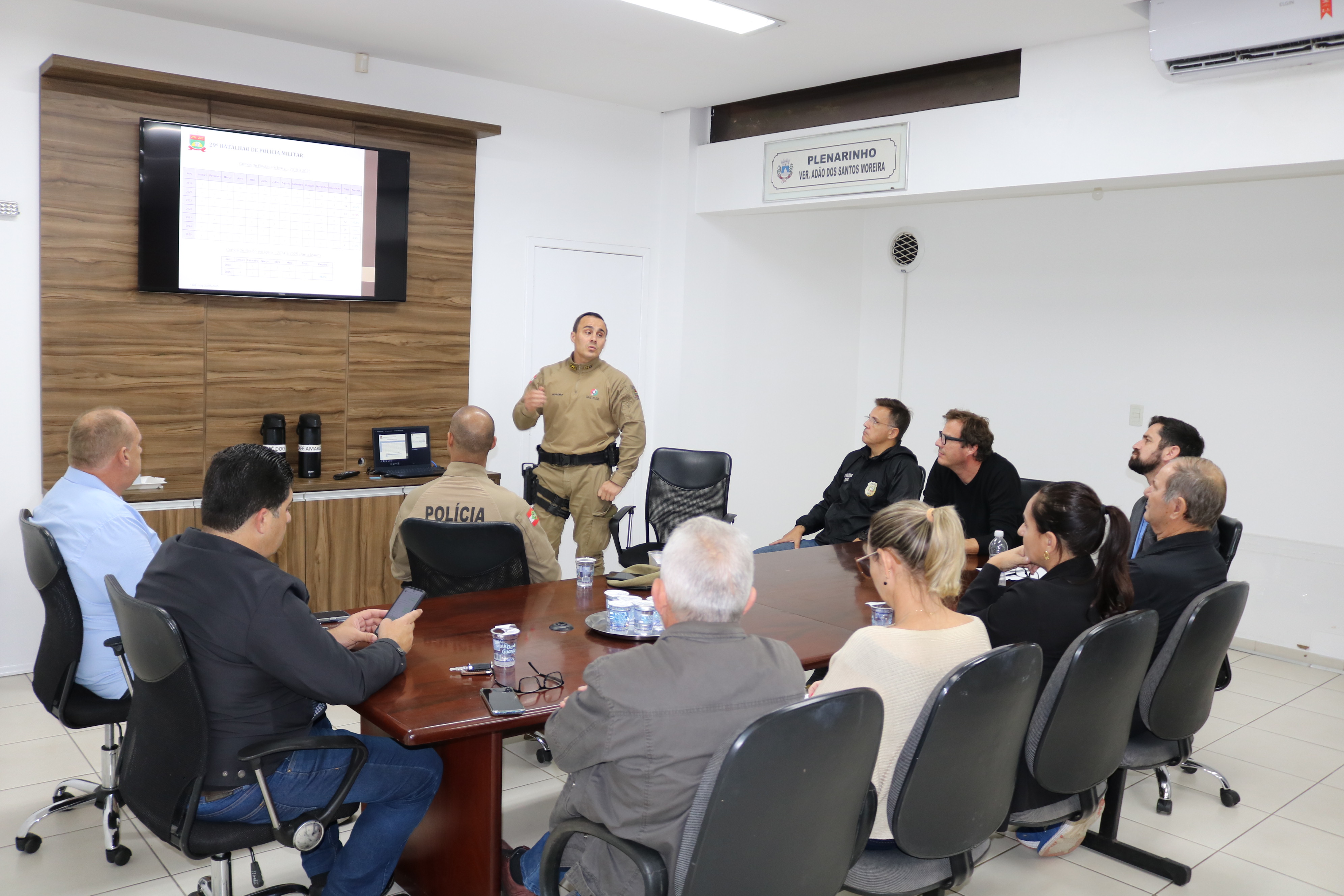 Refor&ccedil;o na seguran&ccedil;a p&uacute;blica foi debatido na C&acirc;mara Municipal de I&ccedil;ara (SC)