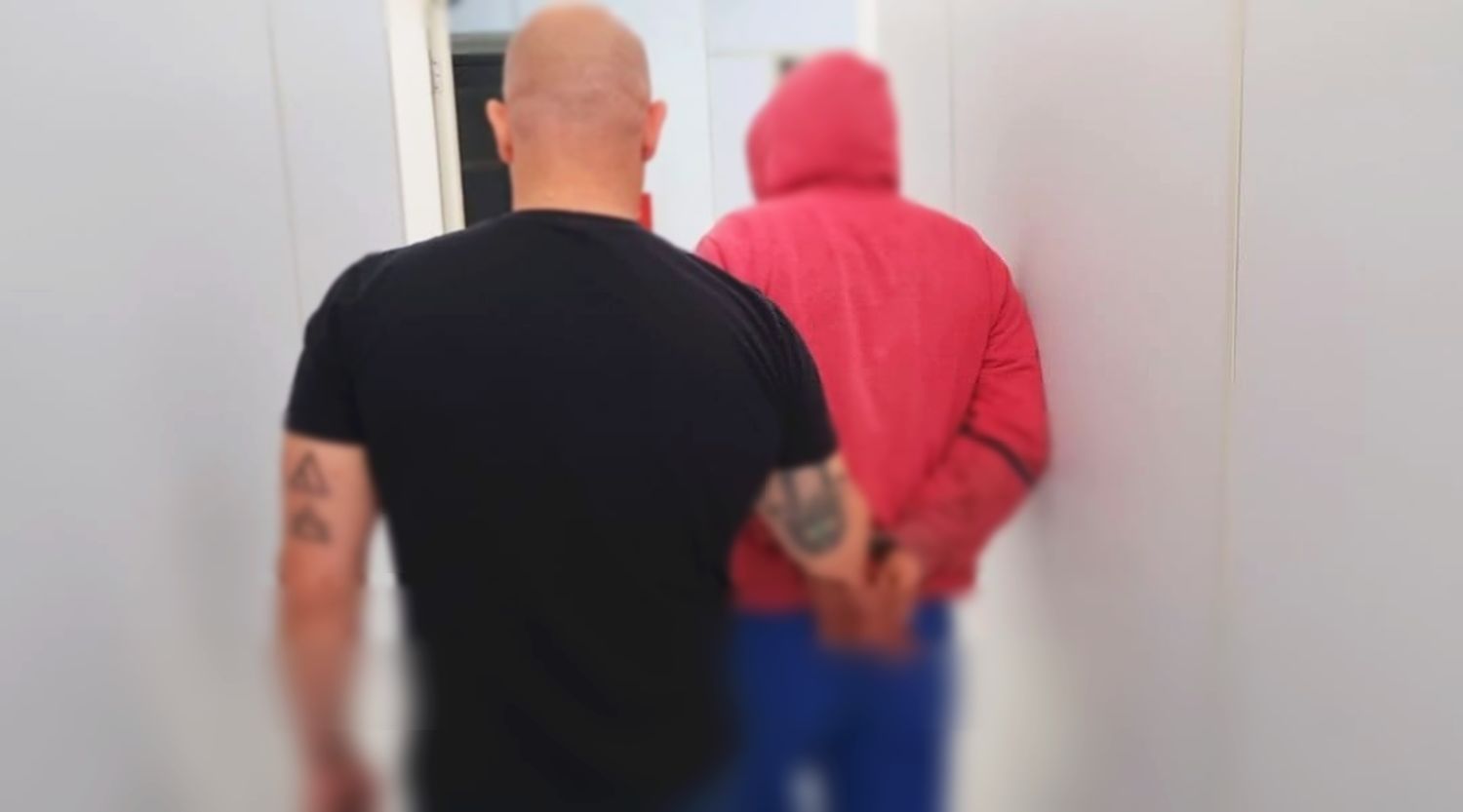 Pol&iacute;cia Civil prende dois foragidos por homic&iacute;dio e tr&aacute;fico de drogas em RS