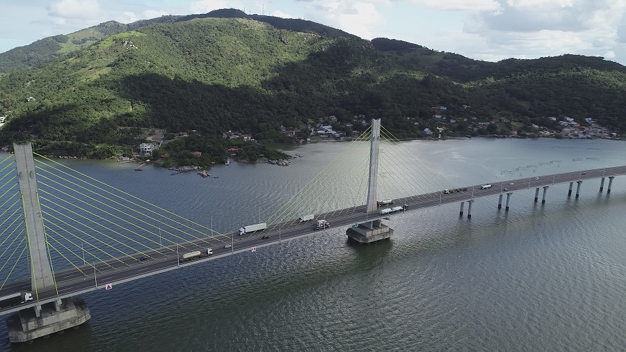 Desvio de tr&aacute;fego na Ponte Anita Garibaldi em Laguna segue no fim de semana