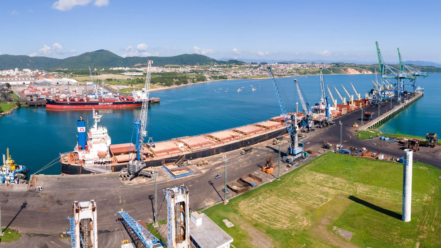 Porto de Imbituba (SC) atinge recorde hist&oacute;rico de 8,3 milh&otilde;es de toneladas 