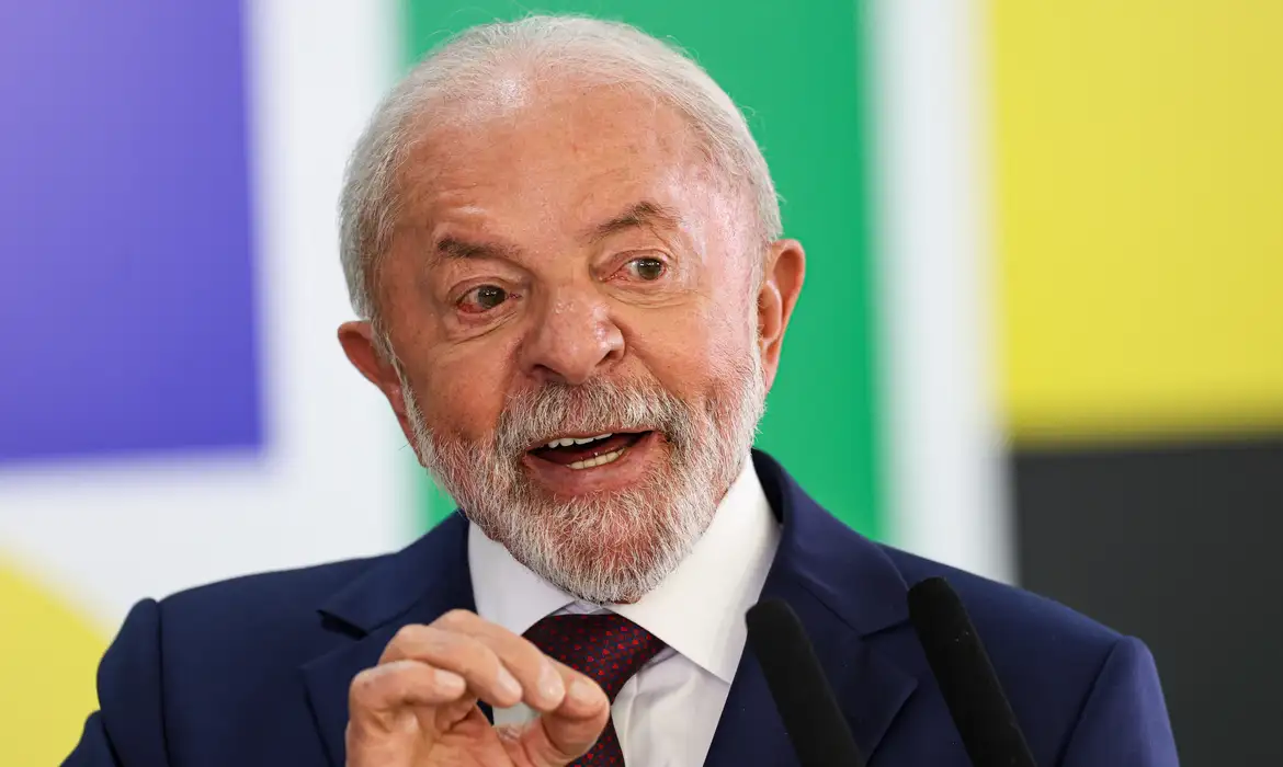 Presidente Lula sanciona LDO com veto a reajuste do Fundo Partid&aacute;rio