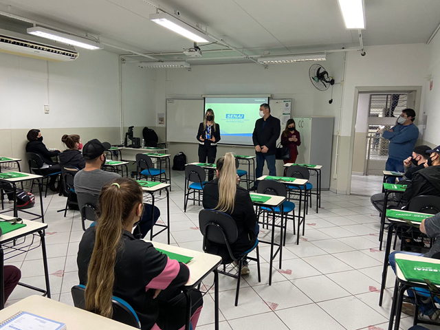 Sindicato da Ind&uacute;stria Pl&aacute;stica lan&ccedil;a o programa SINPLASC em Movimento