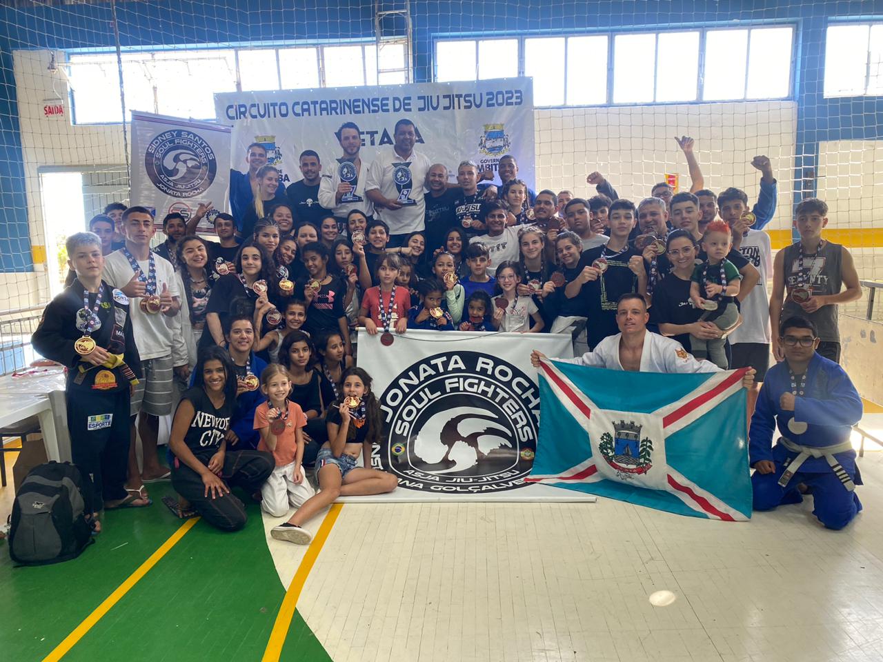 Projeto social de I&ccedil;ara conquista 111 medalhas em Campeonato de Jiu-Jitsu