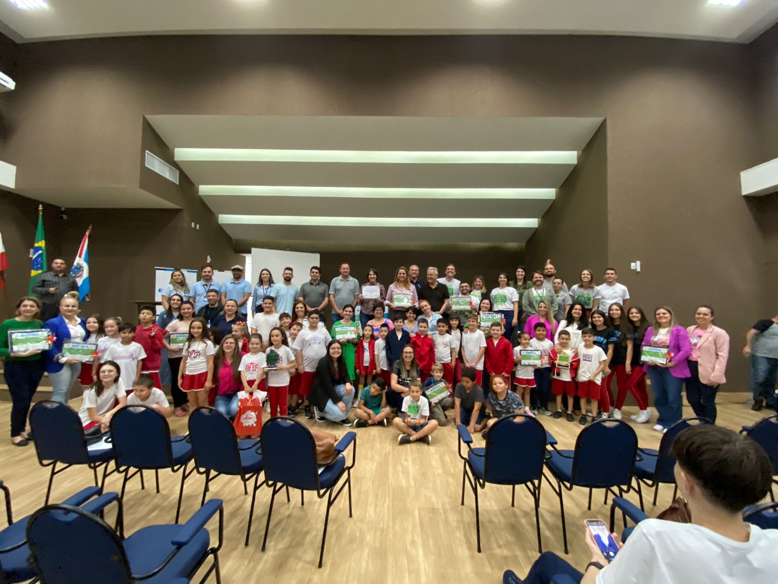 &ldquo;Recicla Escola&rdquo; coleta cerca de 350 toneladas de res&iacute;duos em quatro meses 