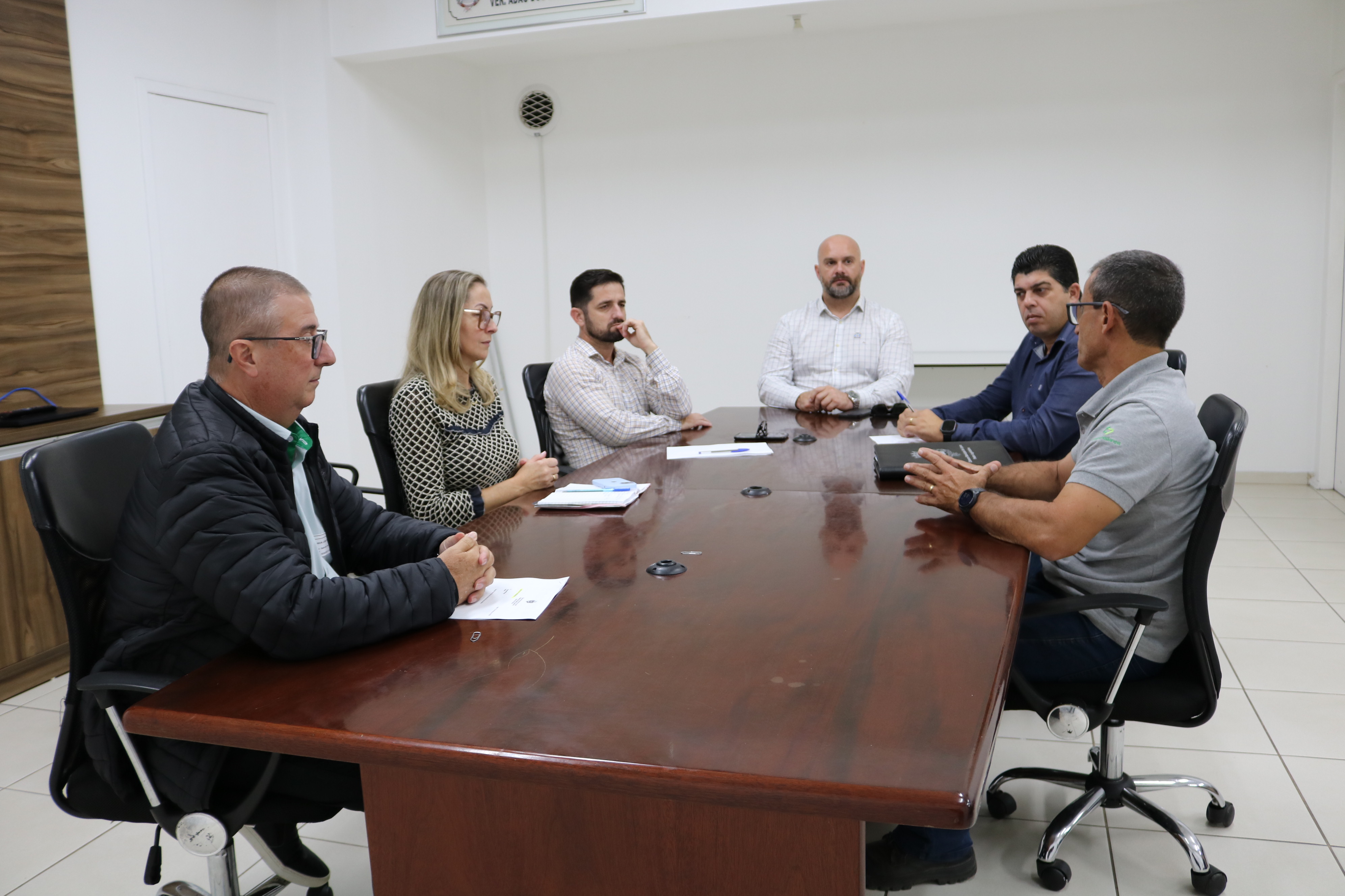 Cooperalian&ccedil;a notificou empresas para retirada de cabos de telefonia inutilizado