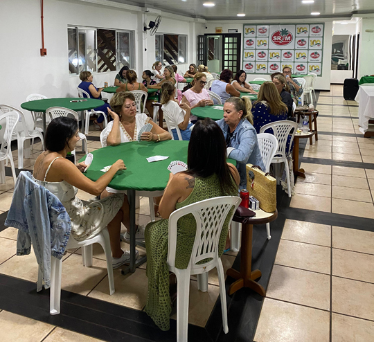 Torneio &ldquo;Ver&atilde;o Mampi&rdquo; de canastra feminina agita o Rinc&atilde;o (SC)