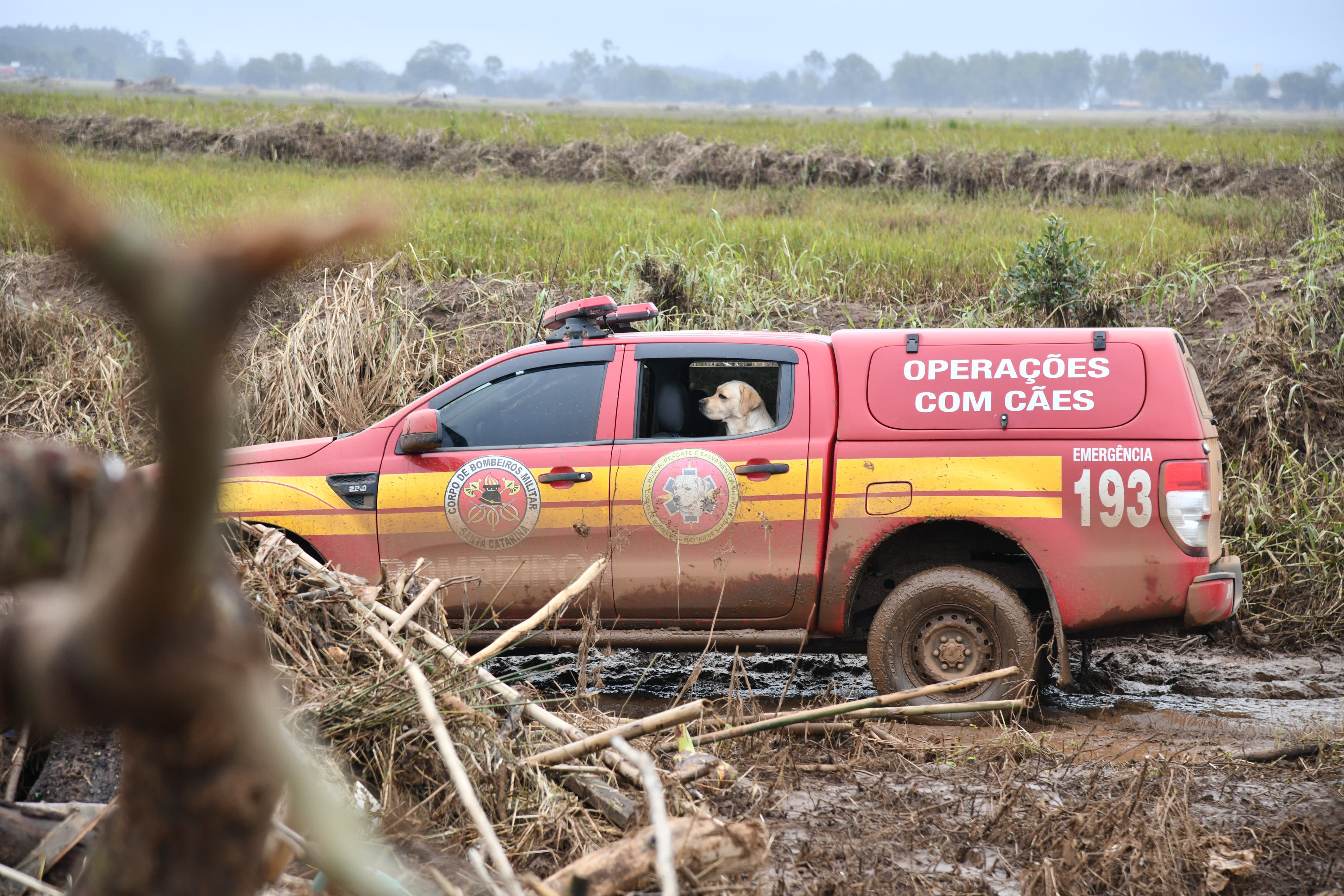 Novo revezamento das equipes de bombeiros militares de SC que atuam em RS
