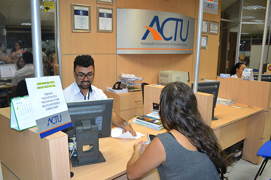 Estudantes devem realizar recadastramento do Criciumacard