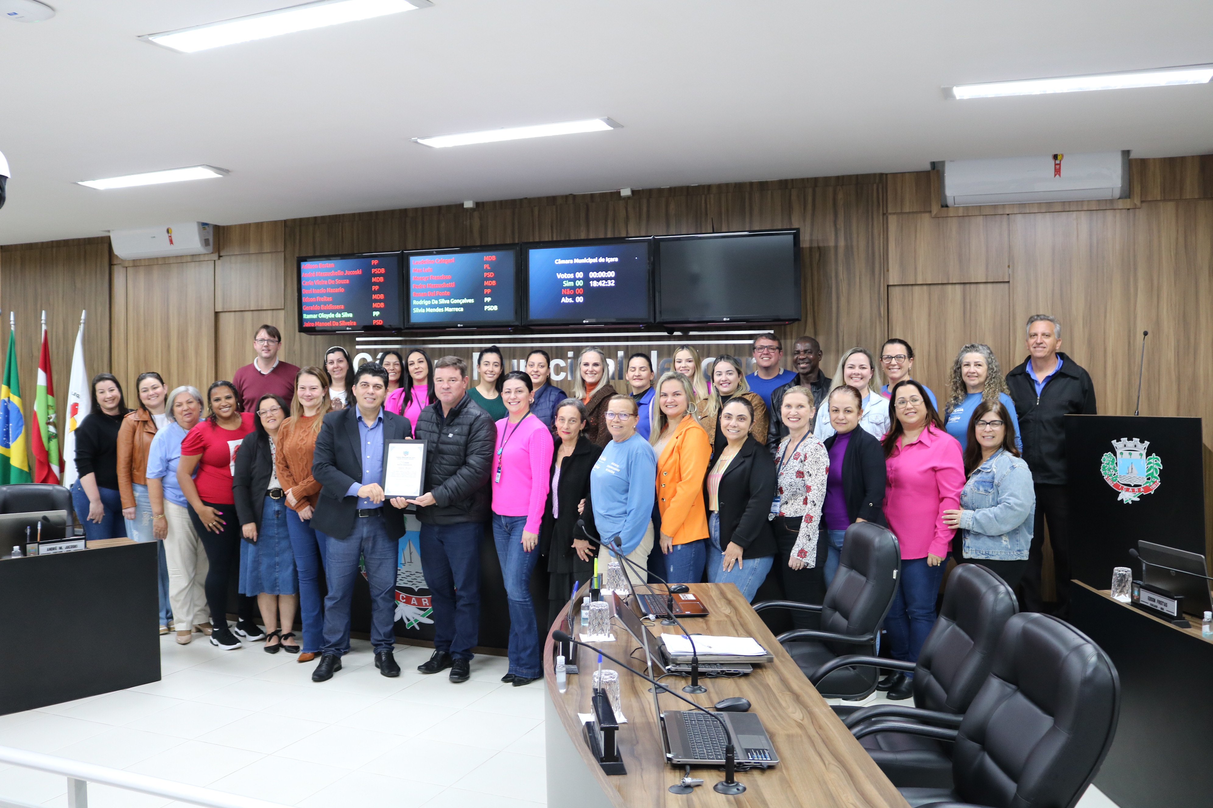 Secretaria Municipal de Sa&uacute;de recebe mo&ccedil;&atilde;o pelo resultado no Previne Brasil