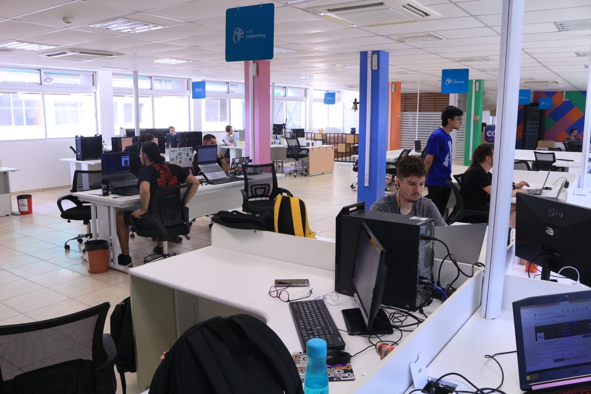 Satc e ABCS oferecem 50 postos de trabalho a profissionais que atuam no RS