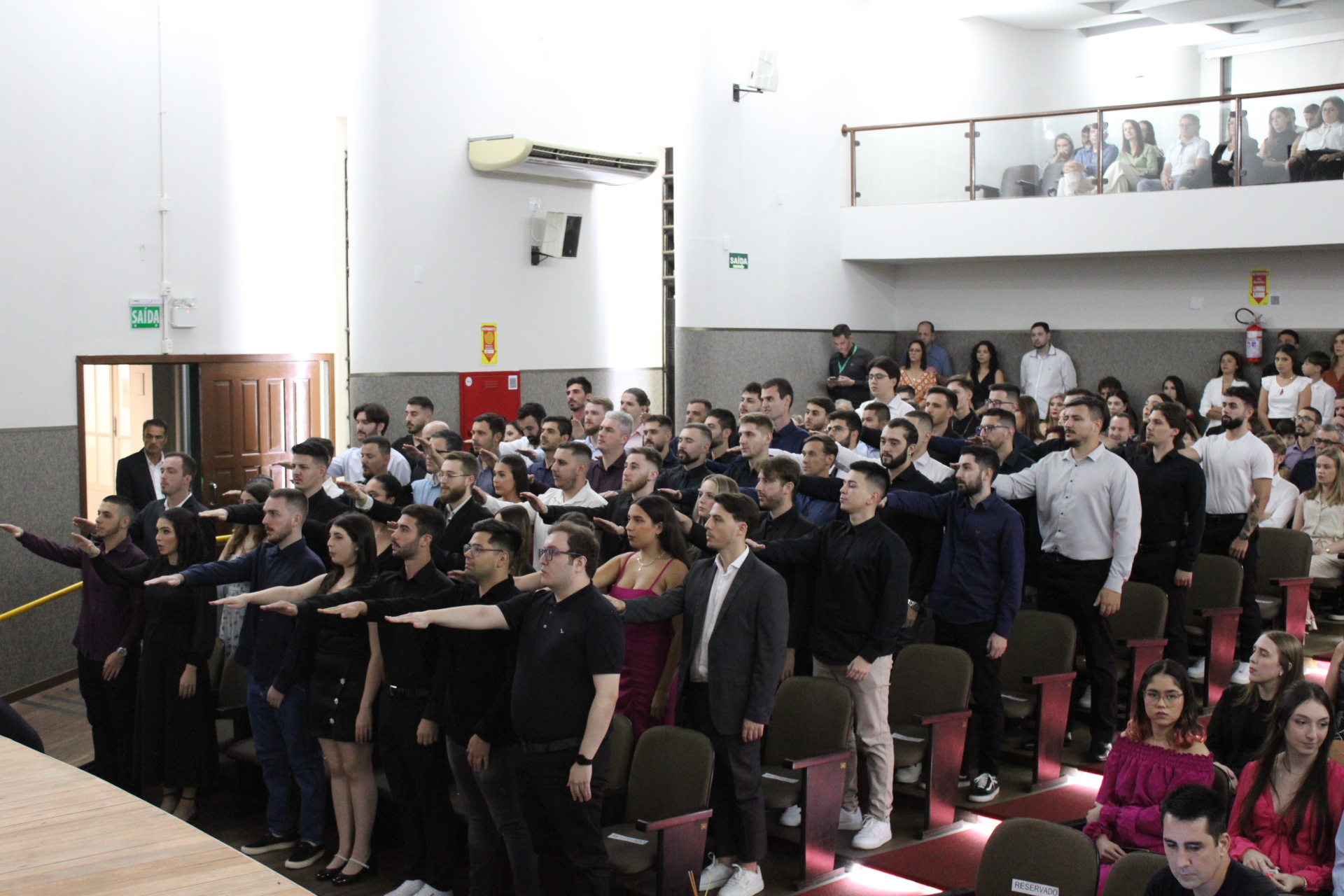UniSatc celebra formatura interna de mais de 60 acad&ecirc;micos em Crici&uacute;ma (SC)