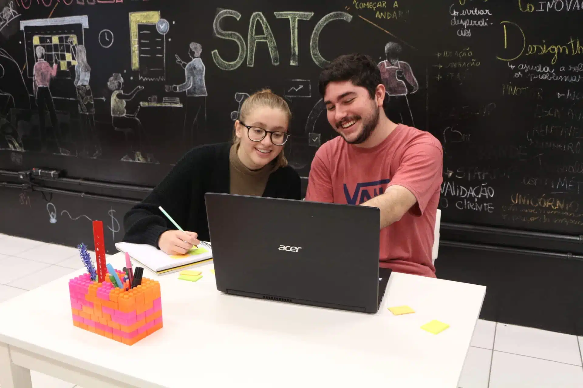 Ter gradua&ccedil;&atilde;o aumenta em m&eacute;dia 179% o sal&aacute;rio em rela&ccedil;&atilde;o a quem n&atilde;o possui