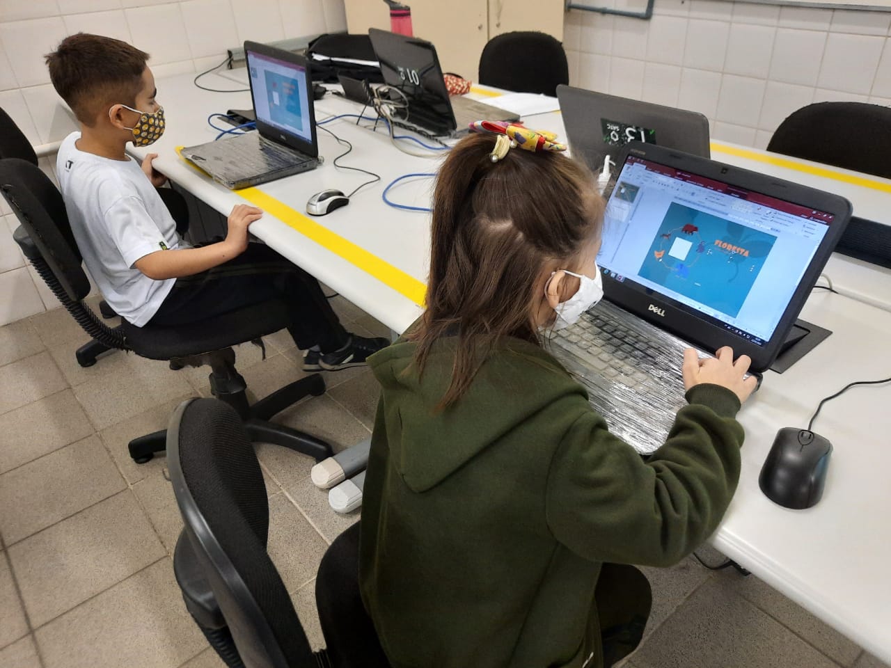 Realidade aumentada faz parte de atividade do Col&eacute;gio Satc