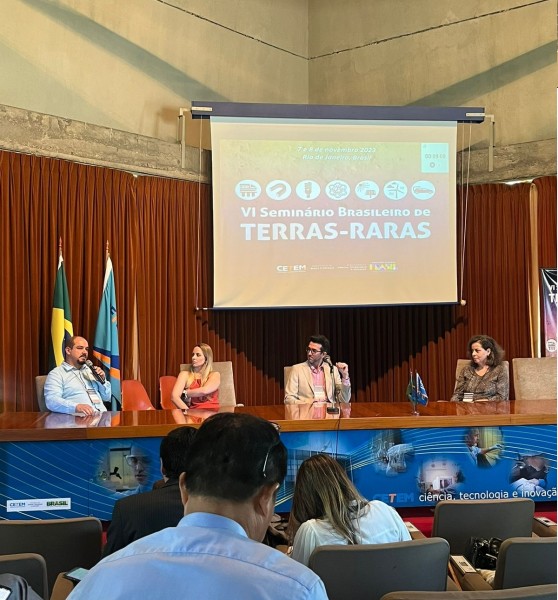 N&uacute;cleo de pesquisa da Satc participa de Semin&aacute;rio Brasileiro de Terras-Raras