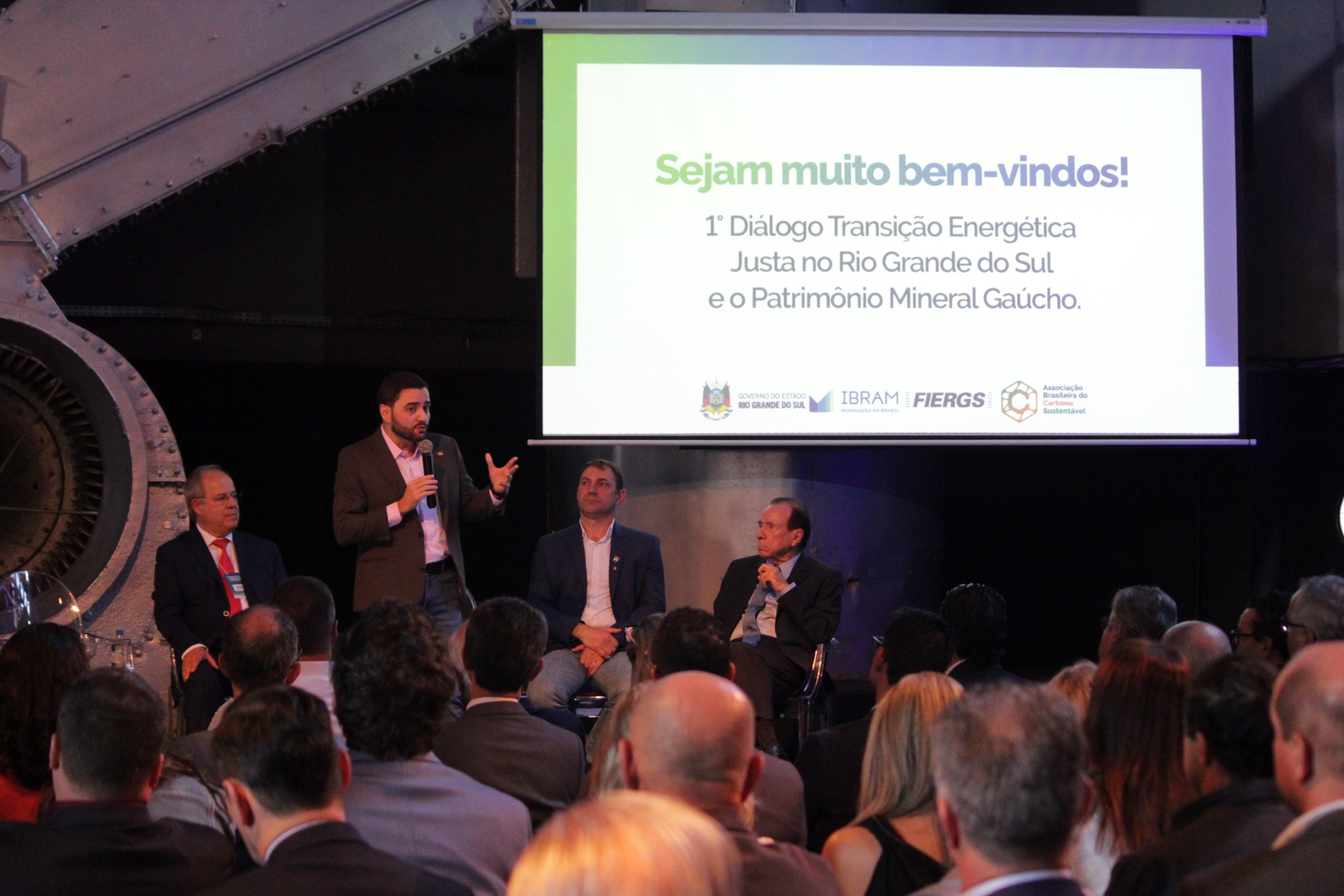 1&ordm; Di&aacute;logo de Transi&ccedil;&atilde;o Energ&eacute;tica do Carv&atilde;o Mineral &eacute; realizado em RS