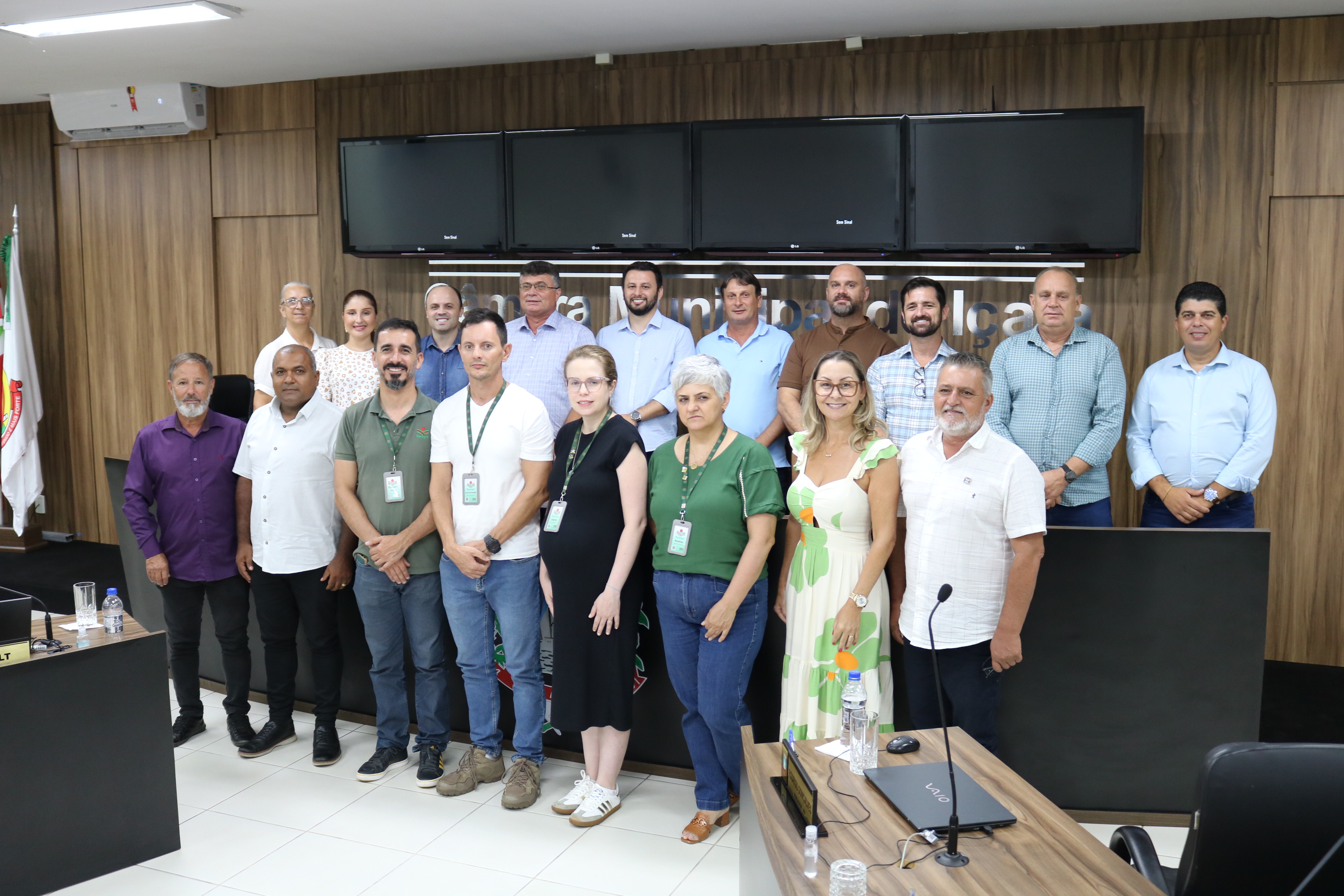 Secretaria de Agricultura de I&ccedil;ara (SC) &eacute; destaque na C&acirc;mara Municipal