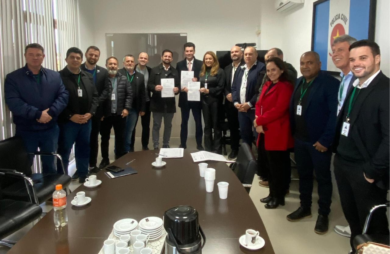 Comitiva de I&ccedil;ara (SC) pleiteia na capital de SC refor&ccedil;o na seguran&ccedil;a