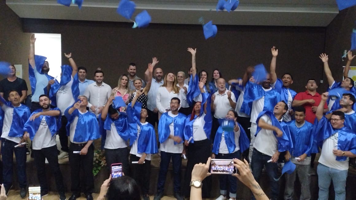 I&ccedil;ara celebra formatura de 35 novos profissionais em cursos do SENAI e Librelato