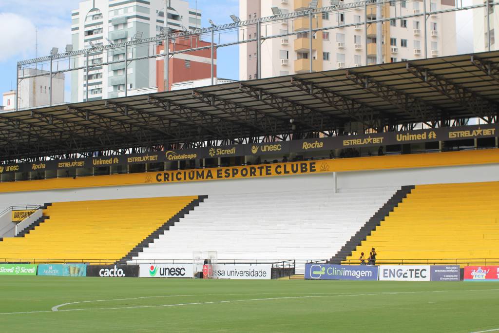Internacional-RS disputar&aacute; jogo do Campeonato Brasileiro no HH