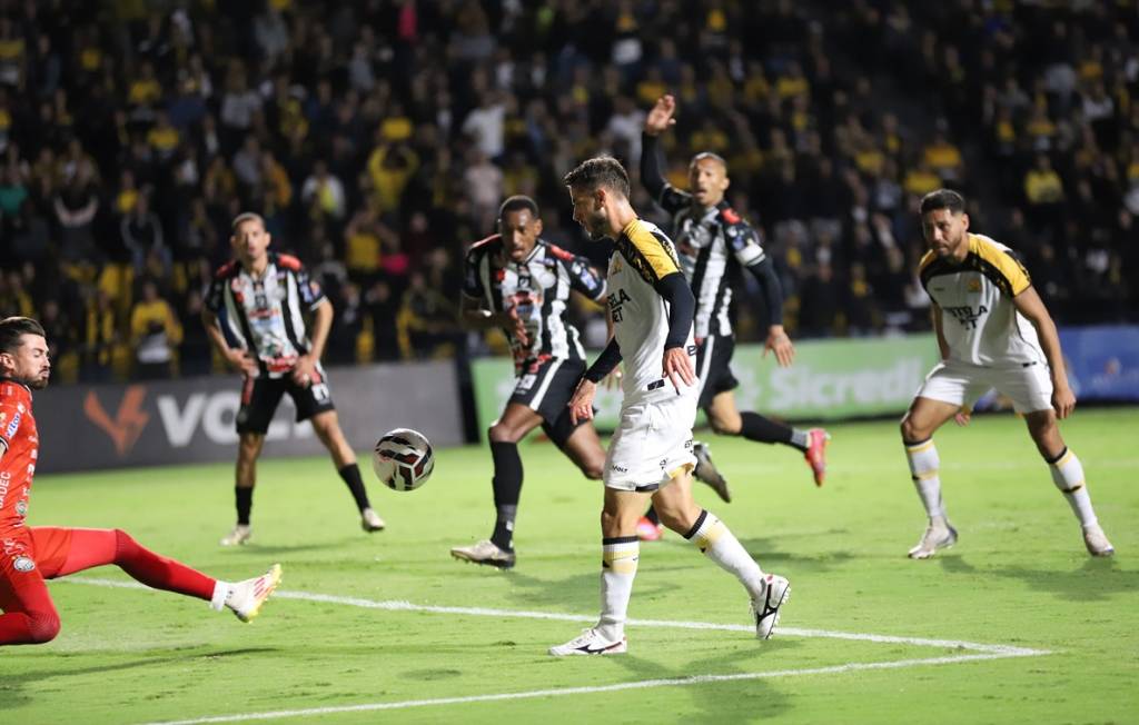 Crici&uacute;ma E.C perde em casa na estreia do Brasileiro da S&eacute;rie B