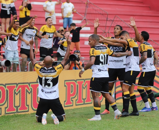 Crici&uacute;ma E.C.  estreia no Brasileiro da S&eacute;rie B com vit&oacute;ria fora de casa