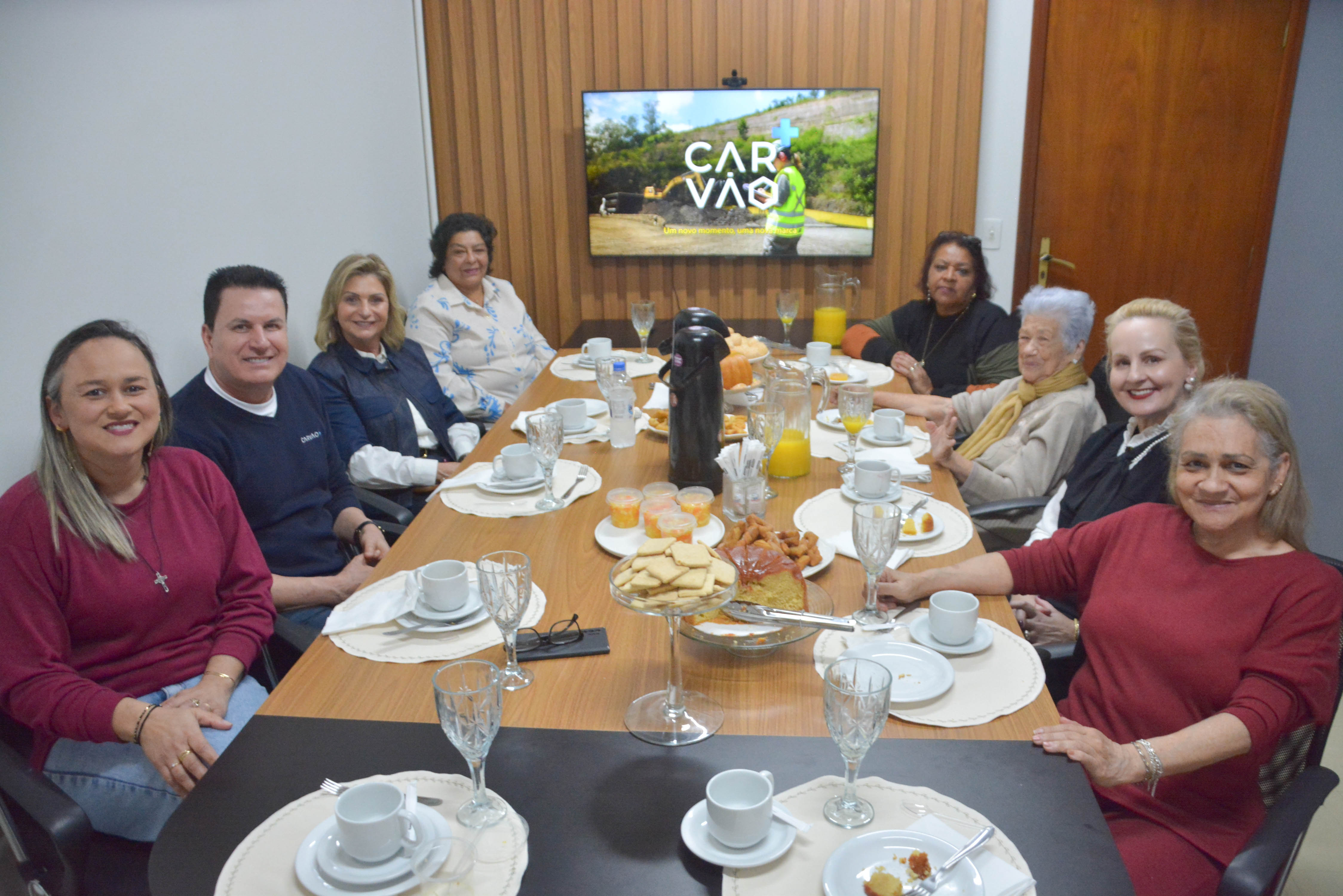 Siecesc promove caf&eacute; com Escolhedeiras de Carv&atilde;o na sede da Satc