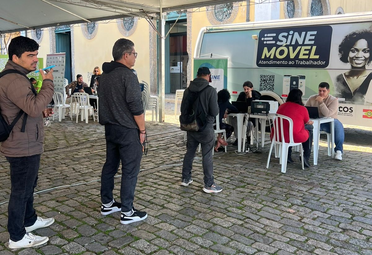 Sine promove Feir&otilde;es de Emprego em I&ccedil;ara (SC) e Balne&aacute;rio Arroio do Silva (SC)