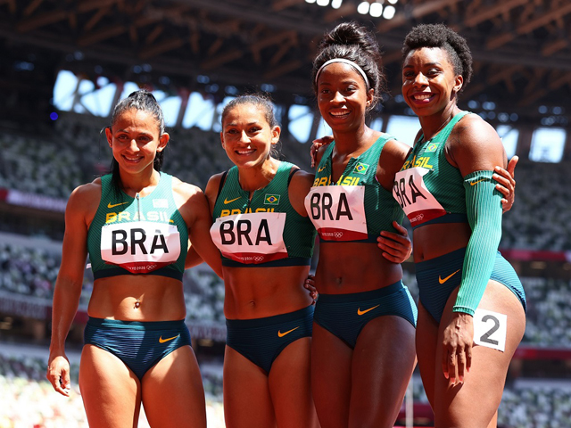 Ana Claudia Lemos se despede de T&oacute;quio com a melhor marca do ano 