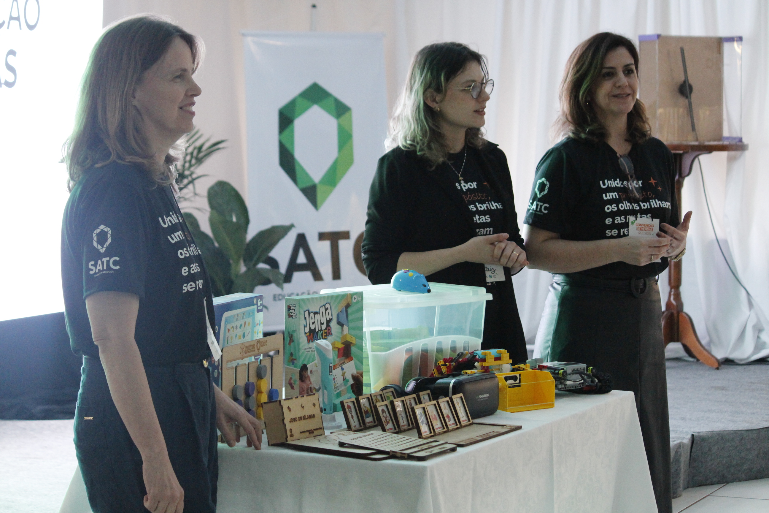 Mais de 100 colaboradores na 1&ordf; Conven&ccedil;&atilde;o de Vendas da Satc