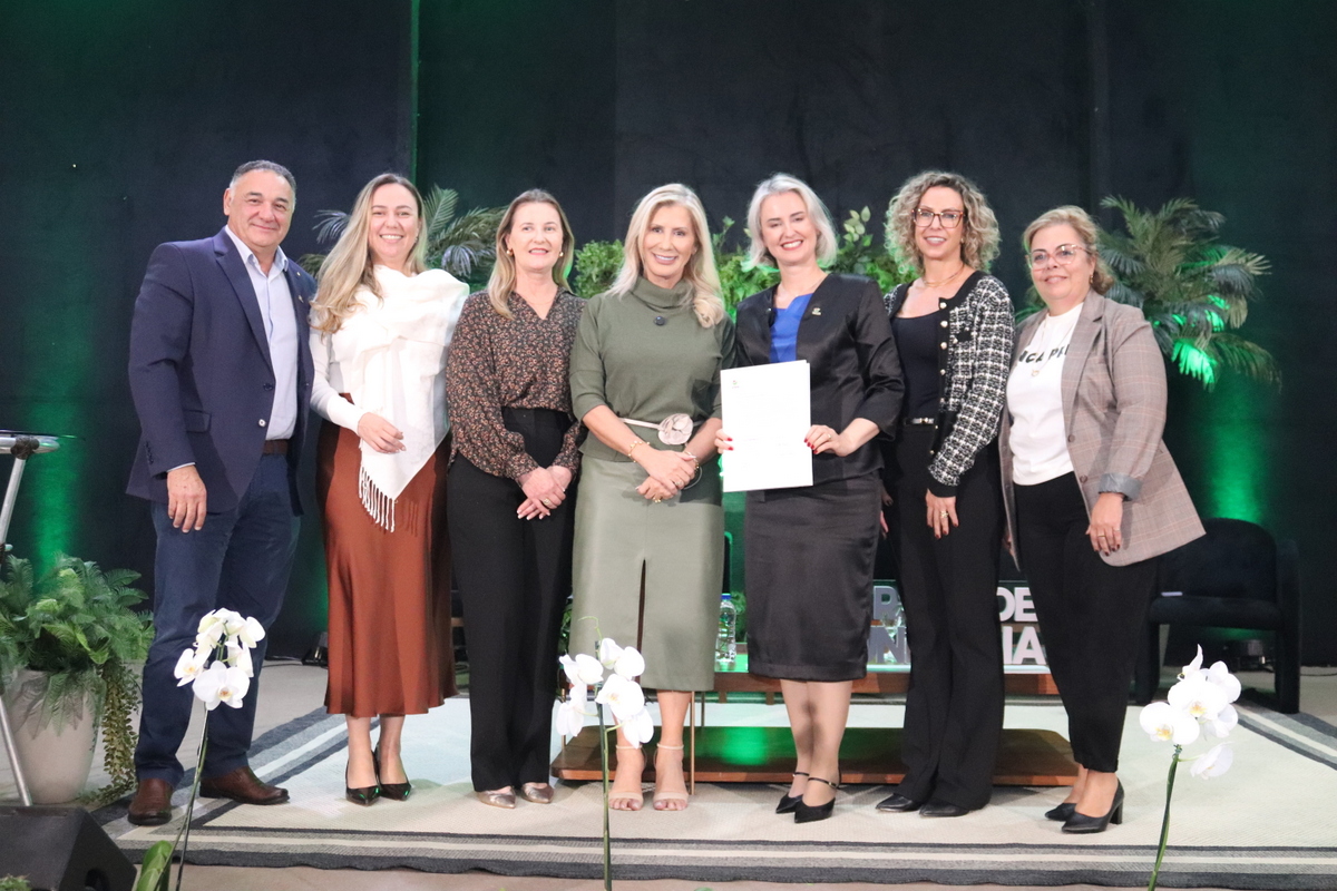 Vice-reitora assume atribui&ccedil;&otilde;es da reitoria da Unesc em Crici&uacute;ma (SC) 