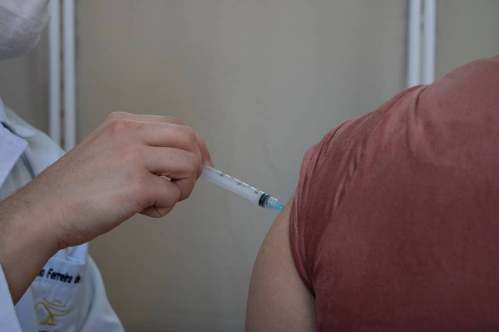 Mais de 700 pessoas s&atilde;o imunizadas no Dia D de Vacina&ccedil;&atilde;o Contra a Influenza em I&ccedil;ara (SC)