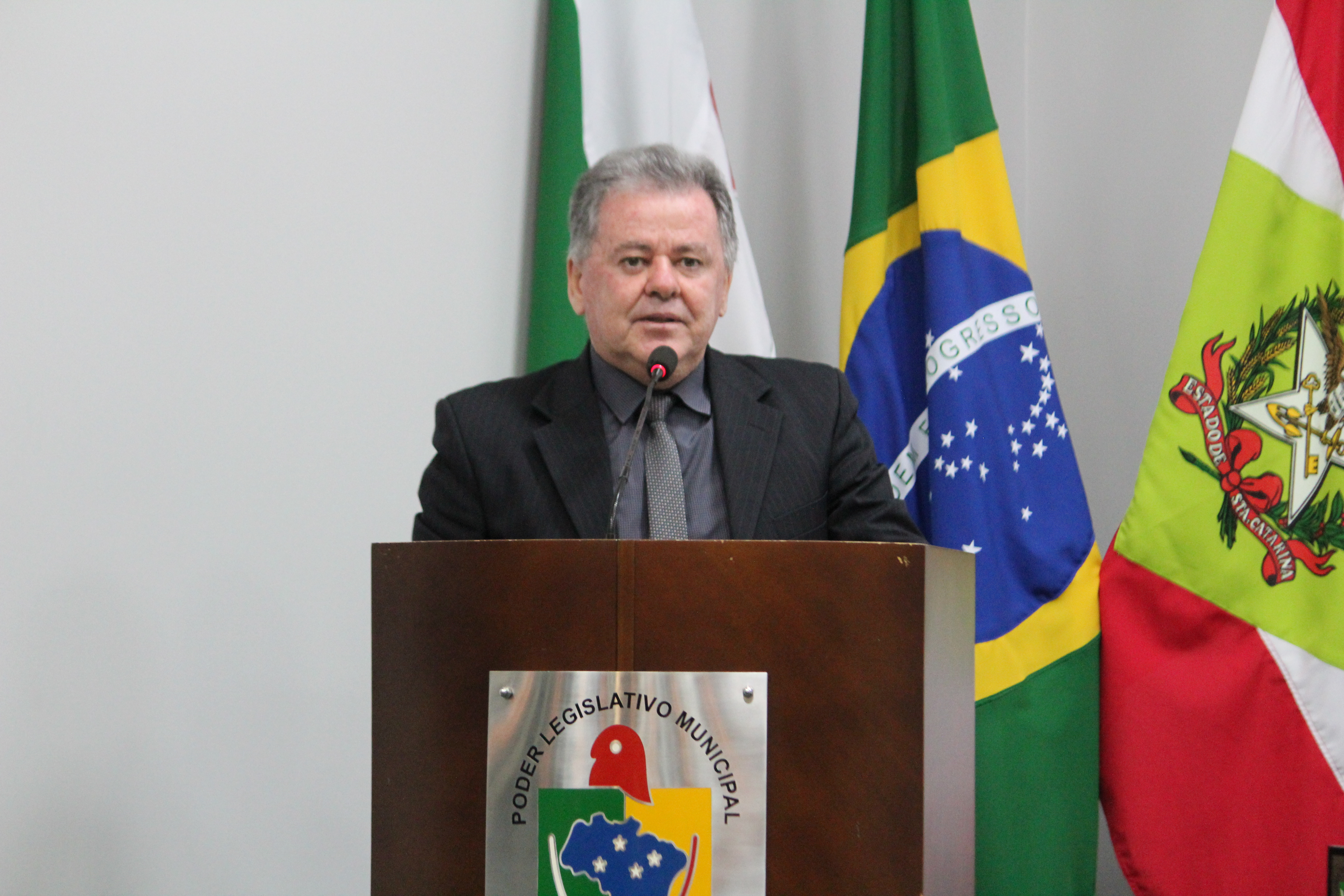 Elias permanece na presid&ecirc;ncia da C&acirc;mara de Vereadores de Forquilhinha (SC)