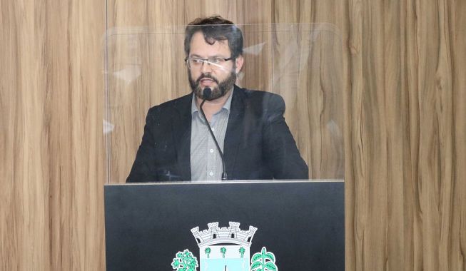 Vereador Freitas sugere contrus&ccedil;&atilde;o de unidade de sa&uacute;de no Bairro Po&ccedil;o Oito
