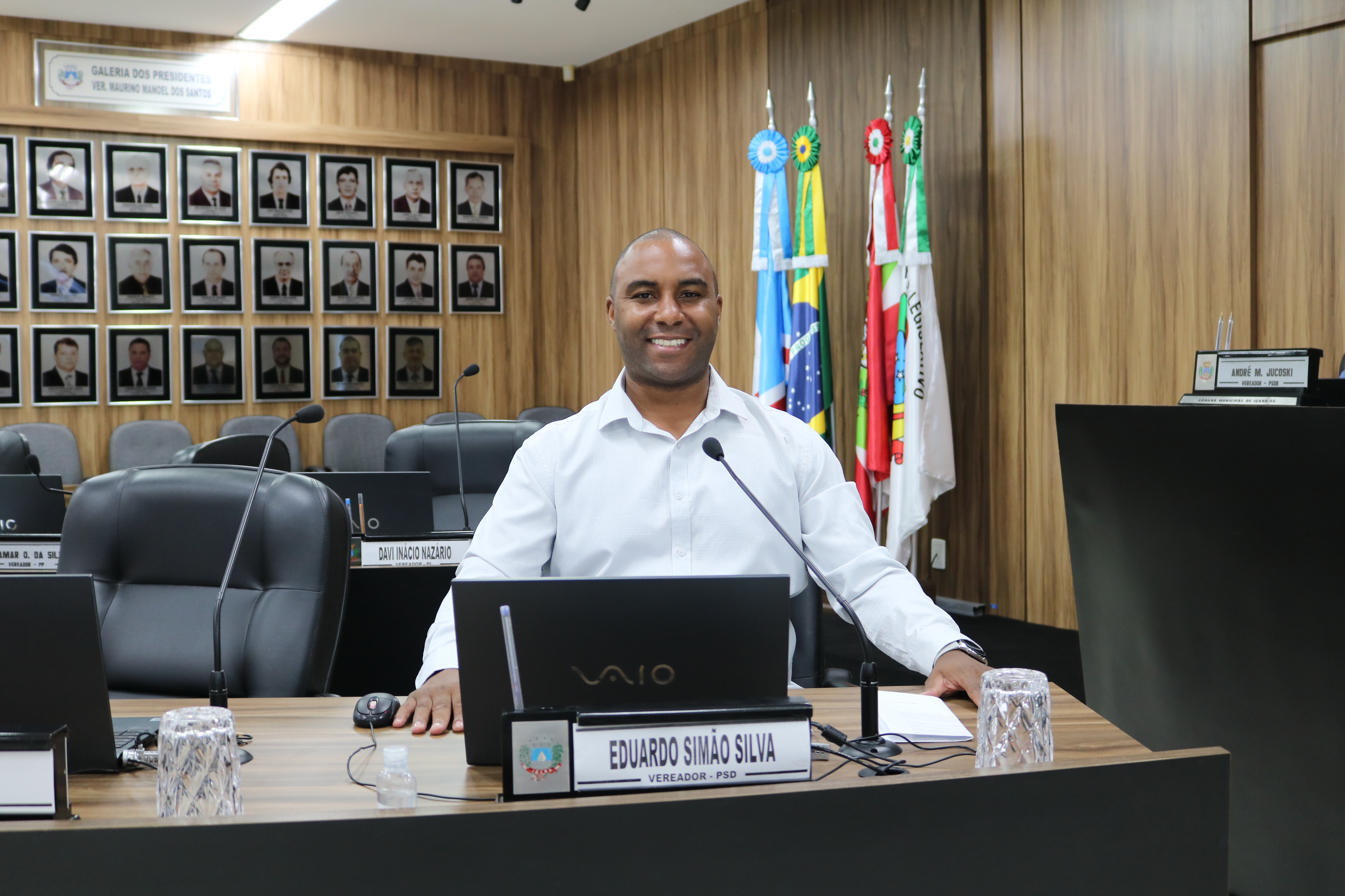 Vereador Eduardo solicita consolida&ccedil;&atilde;o e atualiza&ccedil;&atilde;o das leis sobre ruas