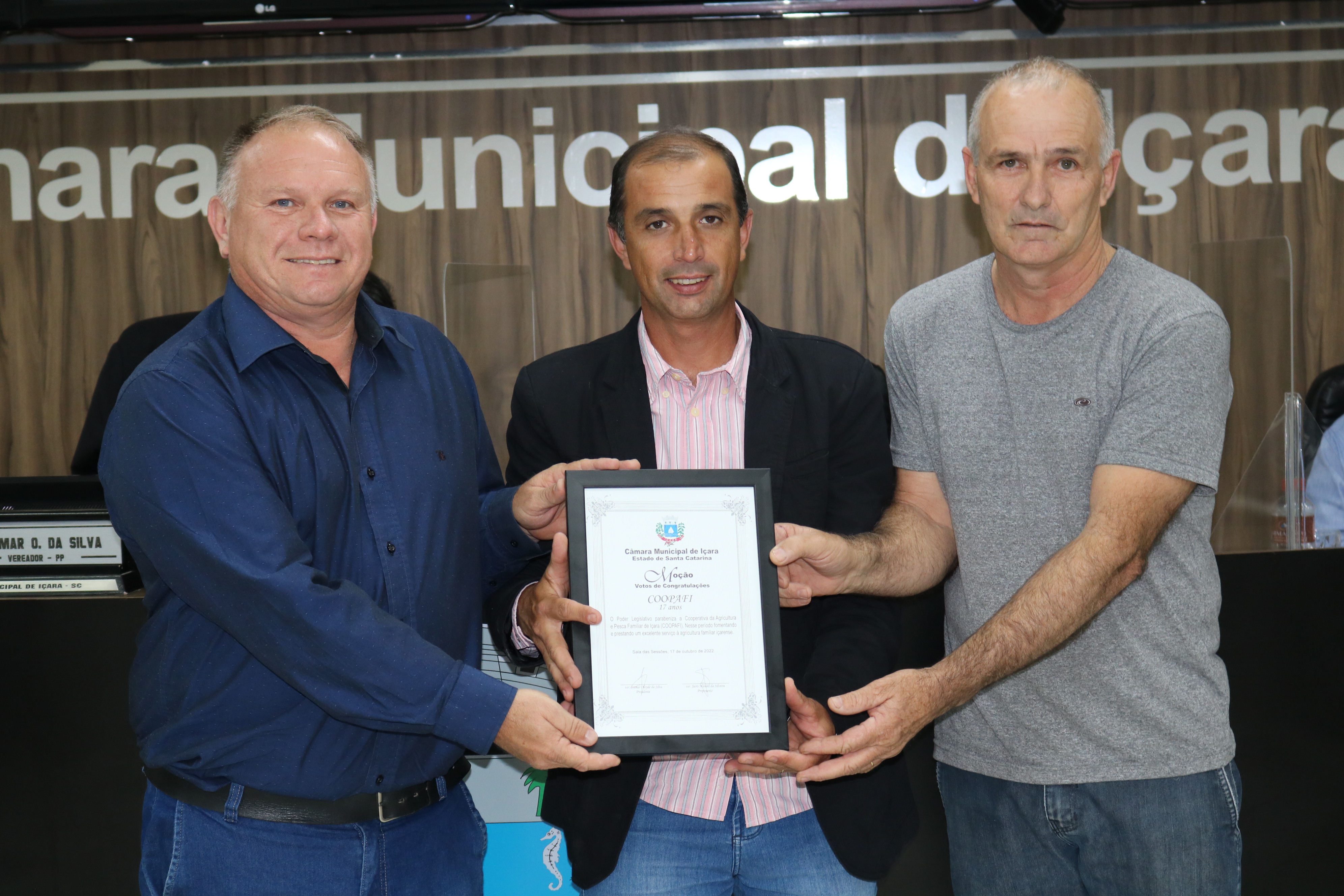  Coopafi recebe mo&ccedil;&atilde;o de congratula&ccedil;&otilde;es pelos 17 anos de atividades em I&ccedil;ara