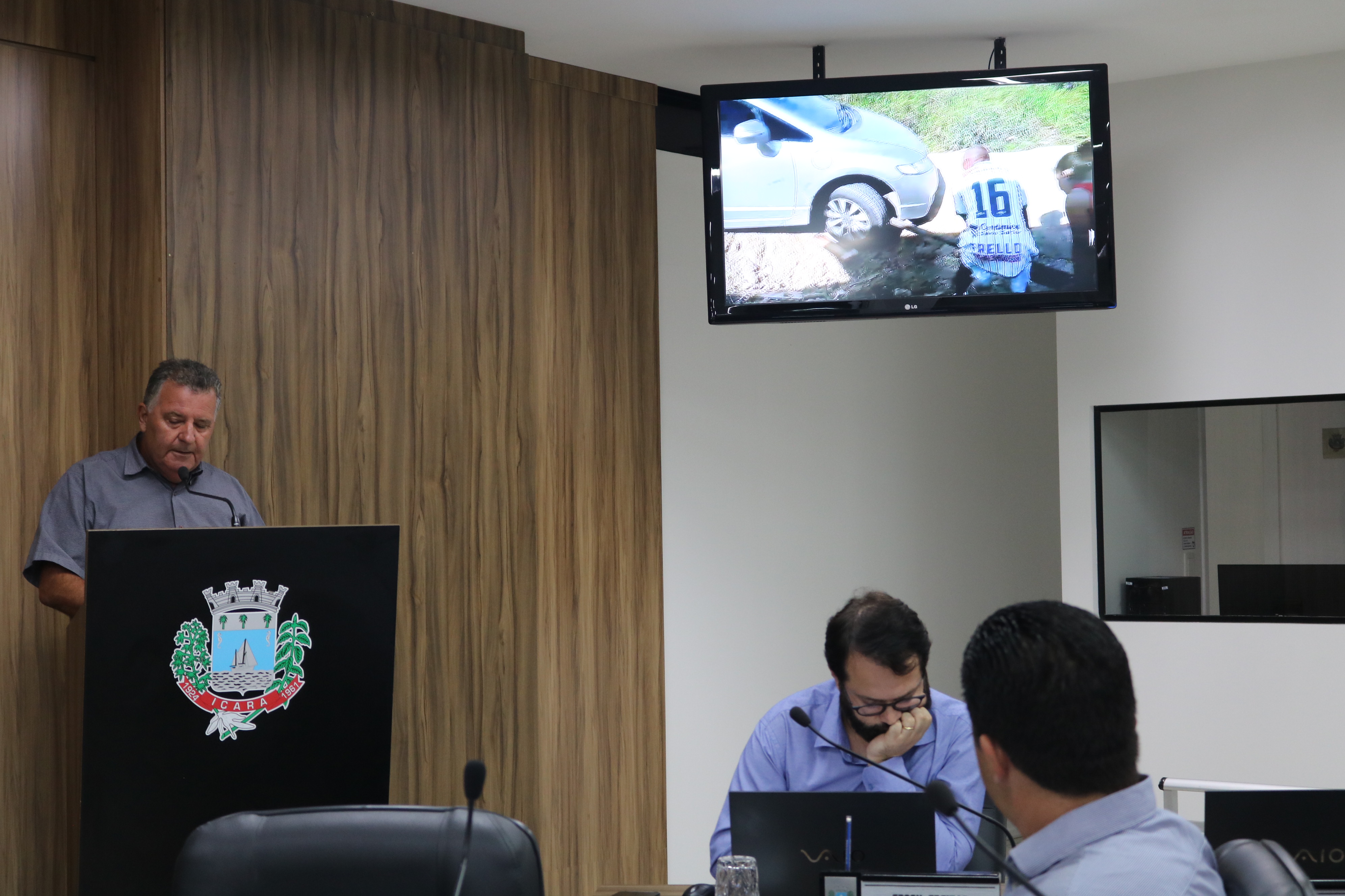 Vereador Calegari requer a&ccedil;&otilde;es emergenciais em via p&uacute;blica de Esplanada